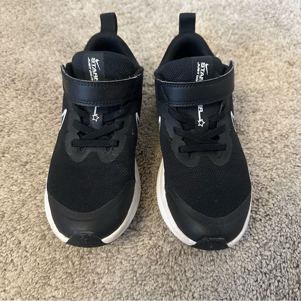 Nike Black and White Boy’s Sneakers